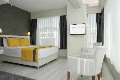 Resun Hotel Hotels near Mustafa Rustu Argit Mosque