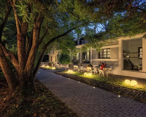 奧斯河樹屋 科尼察酒店