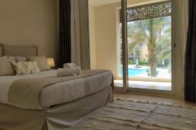 Mangroovy Magic PoolView 1Br in Beachfront Complex
