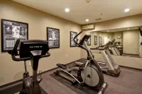 GrandStay Hotel & Suites la Crosse - Gym