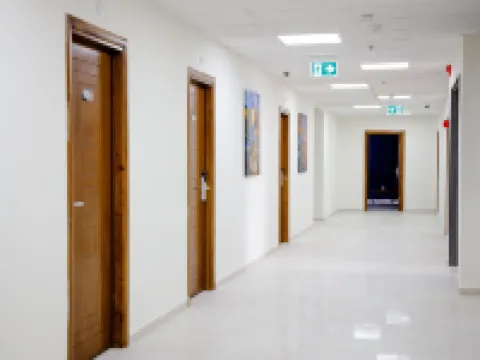 アル-イスティクラル・スイーツ ラマッラのホテル