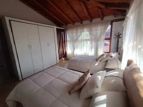 La Casa del Arbol Hotels in Тумбако
