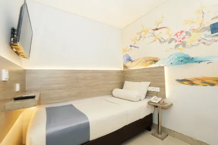 Front One Cabin Slamet Riyadi Solo Отели рядом с достопримечательностью «Balekambang Park»