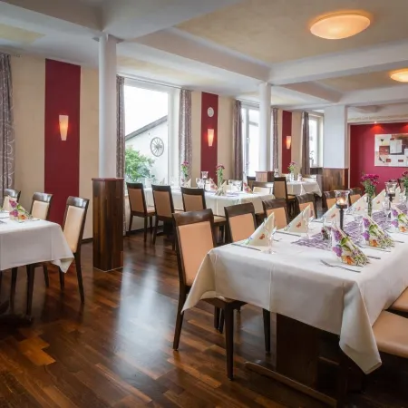 AKZENT Hotel Haus Sonnenberg Отели в г. Шоттен
