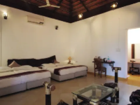Nature's Sprout Wildmark Kanha Resort Ξενοδοχεία στην πόλη Mandla