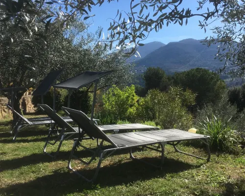 Chambres d'hôtes - la Villa des Poètes Hotels in Nyons