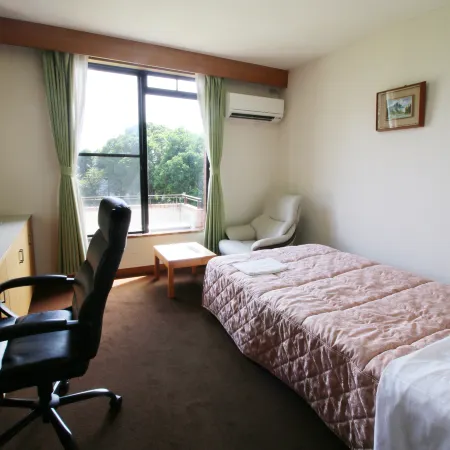 Kumozu Hotel and Conference