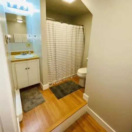 Top floor loft apartment in downtown Bath Отели в г. Бат