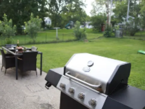 Close to Wisconsin Dells freshly renovated home in Baraboo! Hotels in Baraboo