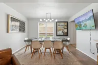 Expansive Game Room and Cozy Backyard - Charming Multi-Level Retreat Hotels in Warr Acres