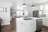 Modern and cozy family home with 3 bedrooms Hotels in Chubbuck