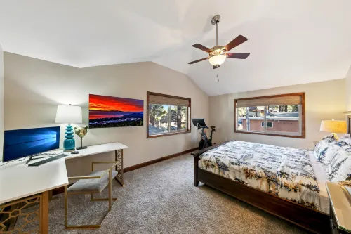 Modern Kitchen and Shuffleboard Table - Stunning Multi-Level Getaway