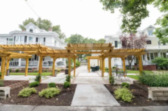 Captain's Quarters • B&B - Rm. 2 Ground Level