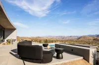 Breathtaking Pool with Desert Views - Exquisite Wellness Retreat