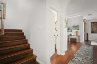 Stunning Golf Course Views and Spa-Like Amenities - Luxurious Oasis