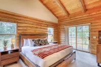Stunning Cabin with Hot Tub and River Access - Charming Oasis