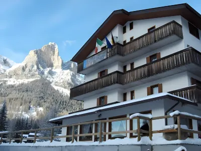 Hotel Garni Ongaro Các khách sạn ở Rocca Pietore