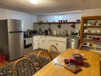 2-bedroom apartment with WiFi in charming Cavendish 6 miles from Okemo Ski Area Hotels in Cavendish