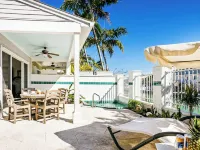Hawks Cay Island Retreat - Duck Key - Pool & Patio Hotels in Duck Key