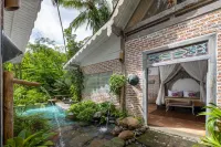 Pramana Giri Kusuma Hotels near ABYLENE ART SHOP (Handycraft Made To Order)