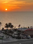 Gulf Views & Sea Breezes from Top Floor