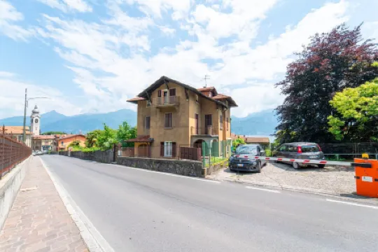 Bright and Cozy in Menaggio by Wonderful Italy