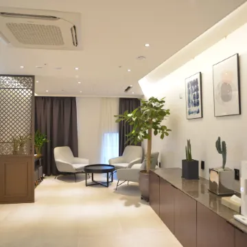 New Grand Hotel