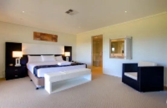 Opal Cove Resort Hotels in 