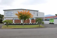 Fernleaf Motel Hotels in Victoria