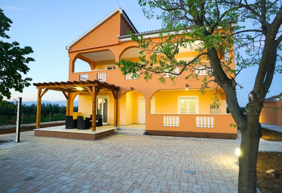 Hotel Holiday Home in Prkos with Private Pool, Exterior, Hotel Exterior