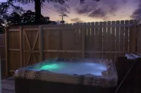 The Hamilton - Lakefront & Studio Suites, Hot Springs Hotels in Garland County