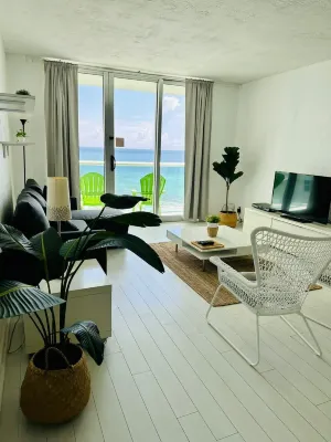 Tides Apt on Hollywood Beach - Sea View
