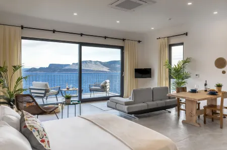 Born in Blue Отели в г. Каш