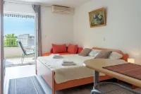 Studio with Sea View for 2-3People by the Water