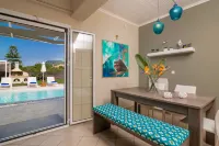 Madini Luxury Villa with Free Pool Heating - Villas