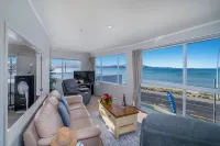 Waterfront Apartments Whitianga