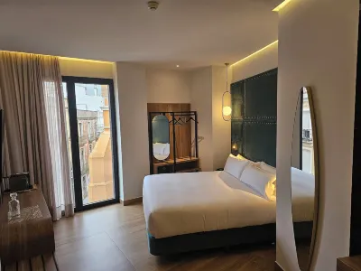 Hotel Las Tres Campanas Hotels near Convent of San Jose