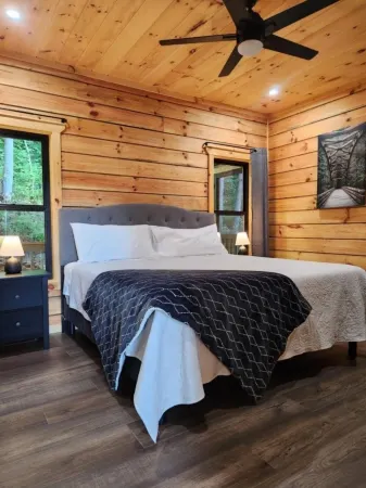 The Great Escape - 2 Bedrooms, 2.5 Baths, Sleeps 12 Home by RedAwning