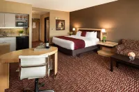 Lakeside Hotel Casino Hotels near The Grassroots Home