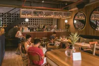 The Somos Beats Hotel & Rooftop - Quầy bar