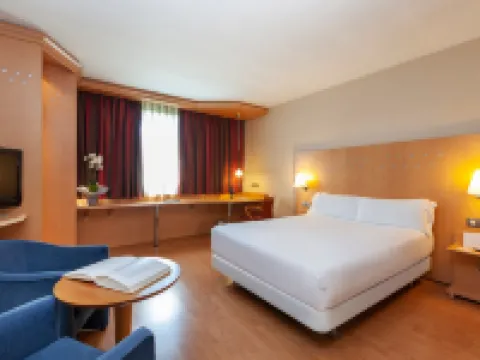 NH サン セバスティアン デ ロス レイエス サン・セバスティアン・デ・ロス・レイエスのホテル