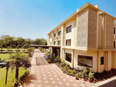 Mayur Hotels in Gangapur Kalika Bux