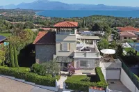 Villa Perla Con Piscina by Wonderful Italy