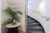Shorefront Apartment - Sea View with 3 Bedrooms