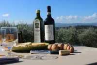 Borgo Poneta Hotels in Poggibonsi