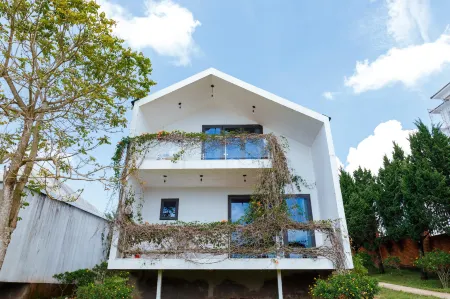 La Maison Dalat Отели в г. Ta Nung