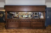 Statham Lodge Hotel - С баром