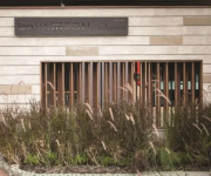 Varrzon Residence Srinakarin 56 Hotel dekat Ramkhamhaeng University Bang Na Campus