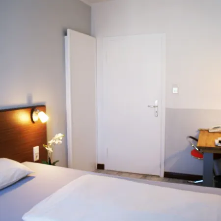 Bahn-Hotel Отели рядом с достопримечательностью «Штадтмитте»