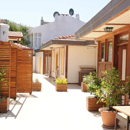 Phellos Suites Boutique Hotel